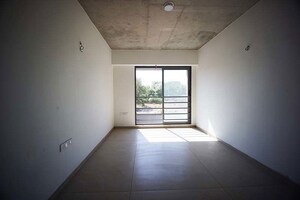 Room in 4 BHK Apartment at Ambli – for Sale