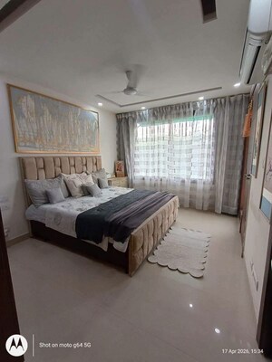 Bedroom in 3 BHK Builder Floor at Sector 56 – for Rent