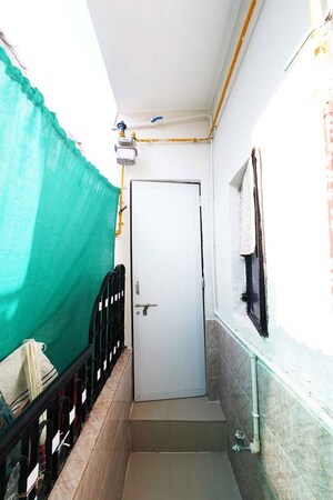 Team Area in 2 BHK Apartment at Ranip – for Sale