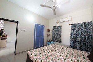 Bedroom in 2 BHK Apartment at Ranip – for Sale