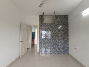 Room in 3 BHK Apartment at Harlur – for Rent