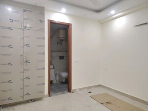 Room in 3 BHK Builder Floor at Chattarpur – for Rent