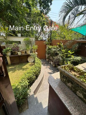   Plot at New Palam Vihar – for Sale