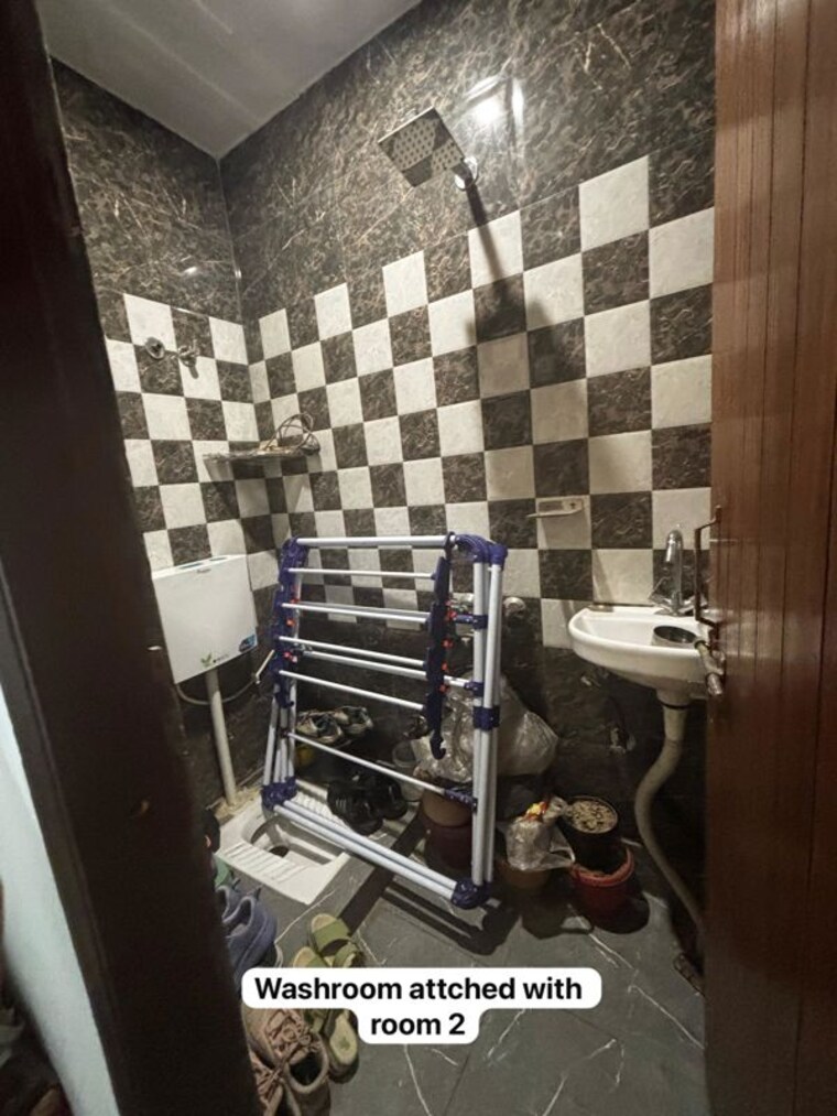 undefined, badarpur 4 Bedroom 60 Sq.Yd. Independent House In Badarpur Delhi 10512397