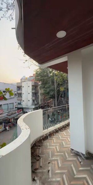 Balcony in 1 BHK Apartment at Rajinder Nagar – for Rent