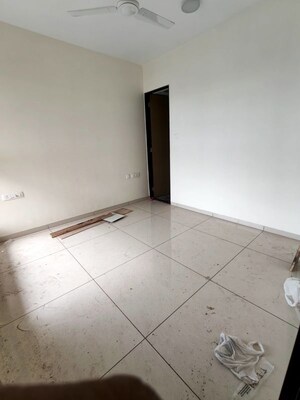 Room in 2 BHK Apartment at Chandak 34 Park Estate, Goregaon West – for Rent