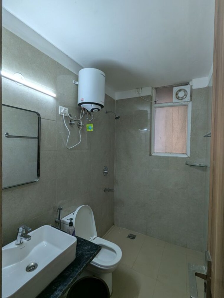 Bathroom, capital-residency-360 3.5 Bedroom 1950 Sq.Ft. Apartment In Sector 70a Gurgaon 10512465