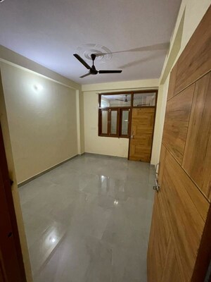 1 RK Builder Floor For Rent in New Ashok Nagar
