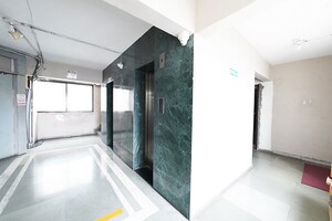  Office Space at Sg Highway – for Sale