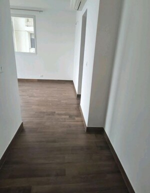 Room in 4 BHK Apartment at Conscient Heritage Max II, Sector 102 – for Rent
