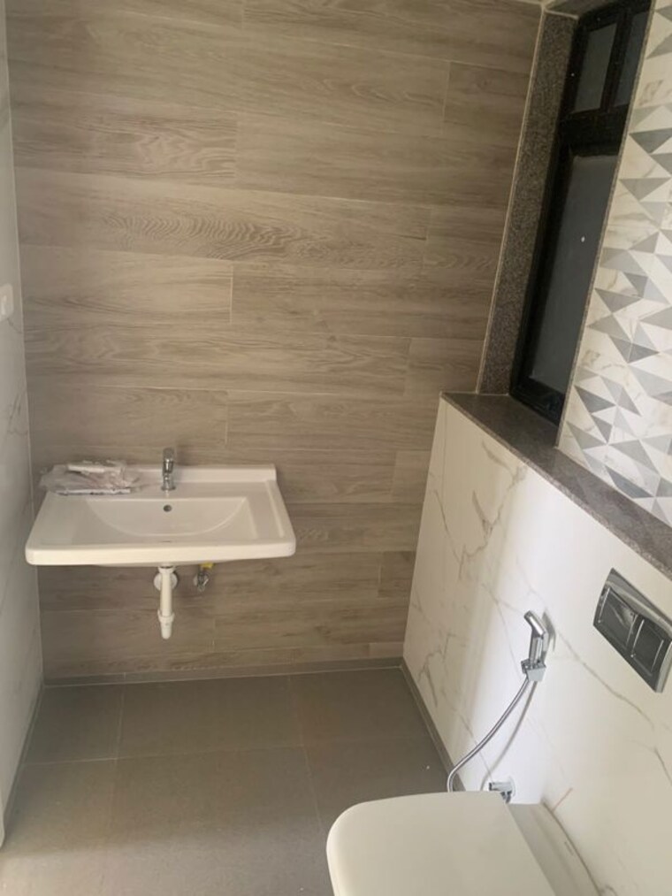 Bathroom, kumar-47-east-a 2 Bedroom 850 Sq.Ft. Apartment In Magarpatta City Pune 10512438