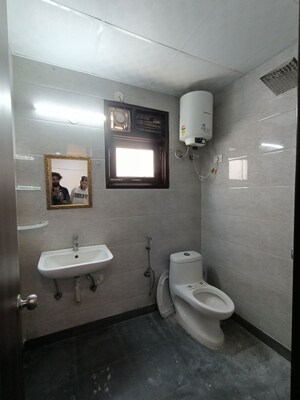 Bathroom in 2 BHK Apartment at Neb Sarai – for Rent