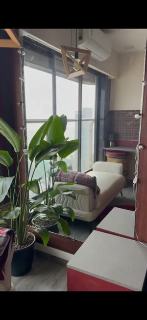 Living Room in 2 BHK Apartment at Mahim West – for Rent