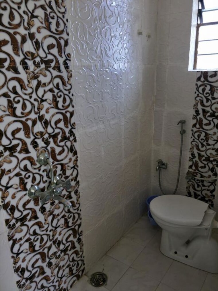 Bathroom, godhani 2 Bedroom 913 Sq.Ft. Apartment In Godhani Nagpur 10512563