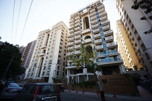  Showroom For Sale in Bopal