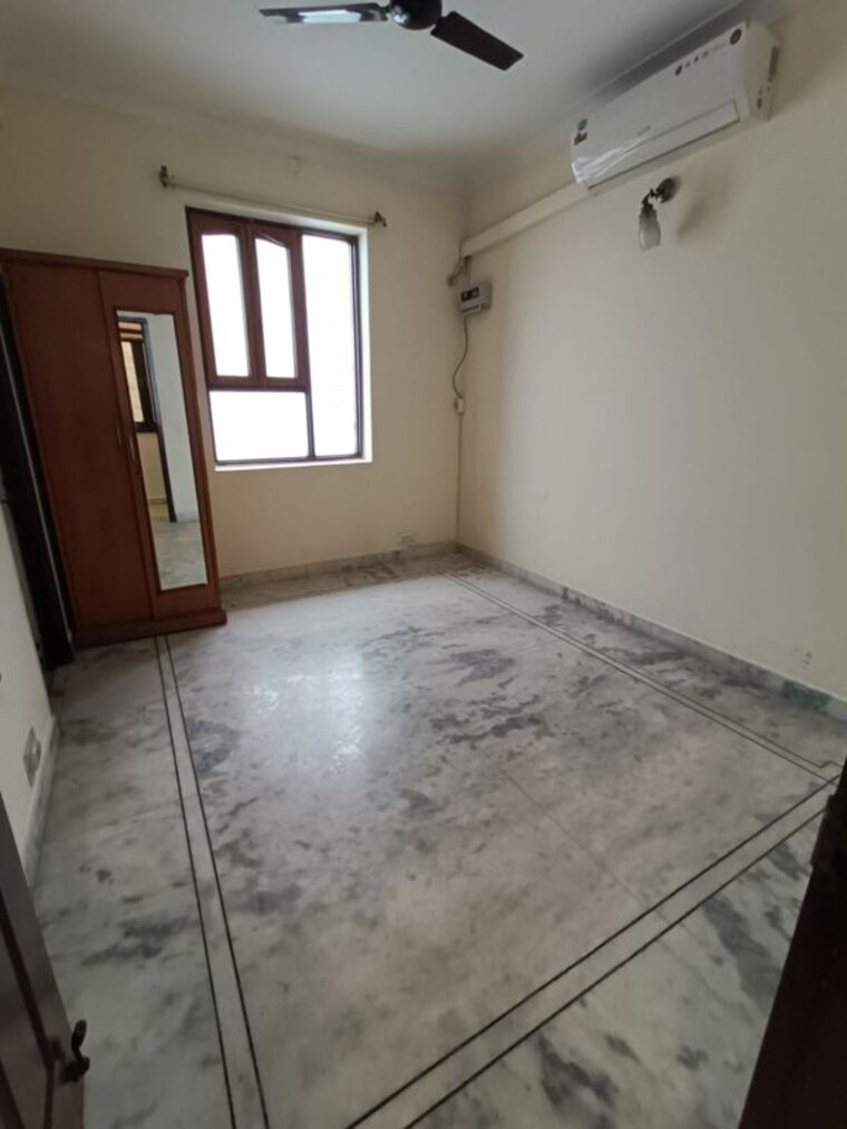 Room, vasant vihar 4 Bedroom 3600 Sq.Ft. Builder Floor In Vasant Vihar Delhi 10512629