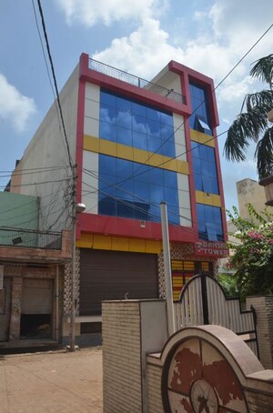  Showroom For Rent in Kosi