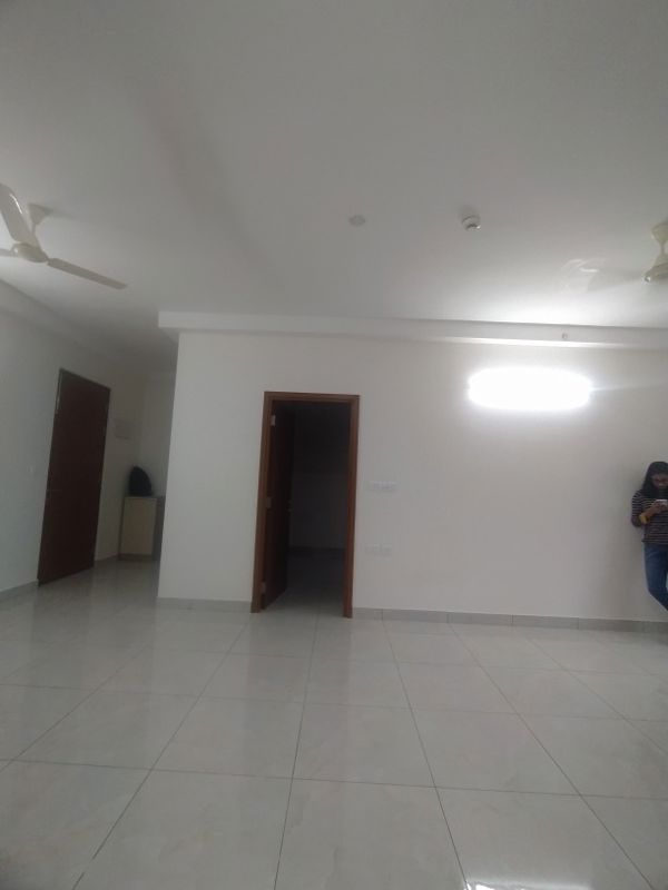 2 BHK 1000 Sq.Ft. Apartment in Prestige Park Square