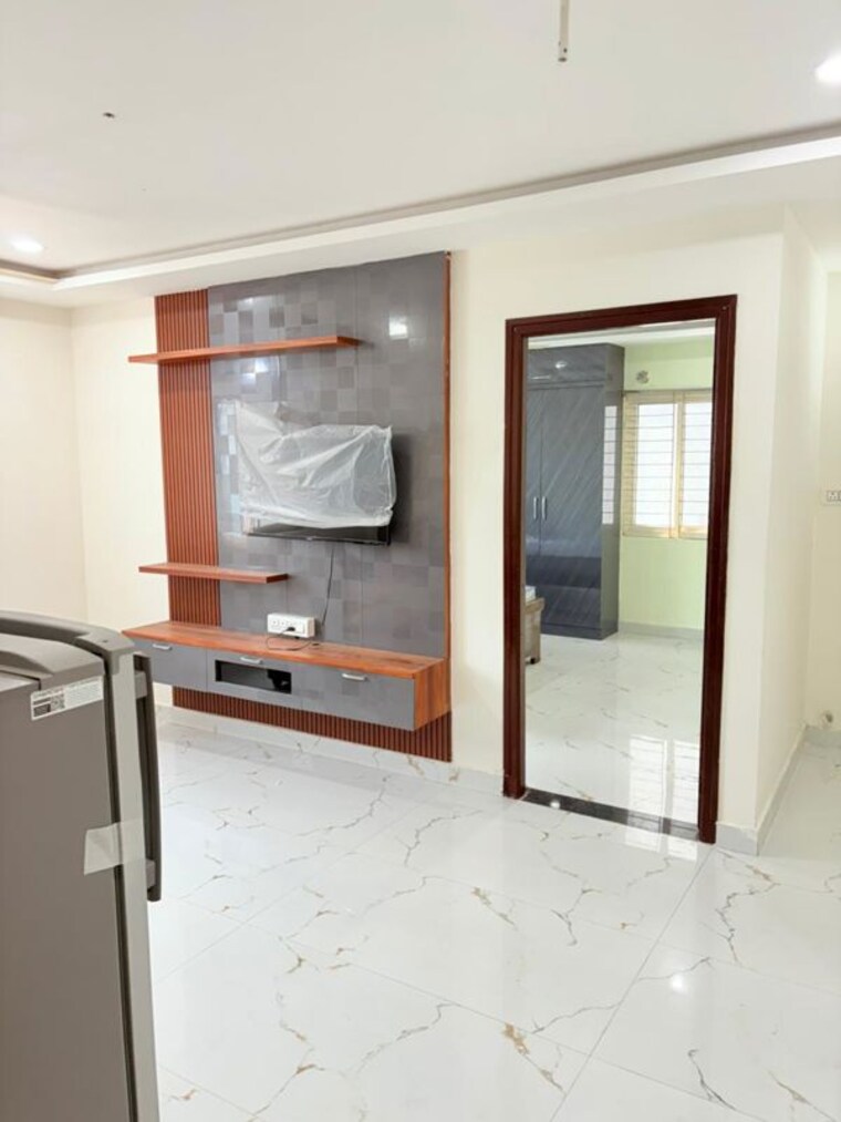 Room, ten-madhapur 1 RK 700 Sq.Ft. Apartment In Madhapur Hyderabad 10512715