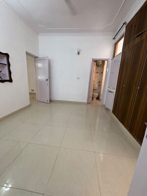 Building Lobby in 2.5 BHK Builder Floor at Sarvodaya Enclave – for Rent