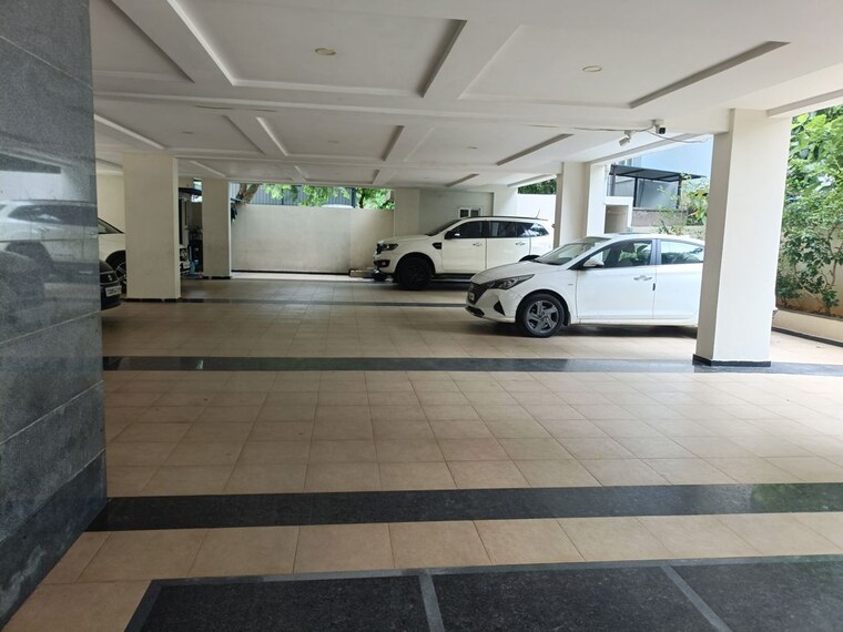  Parking, jubilee-residency 3 Bedroom 3200 Sq.Ft. Apartment In Jubilee Hills Hyderabad 10512731