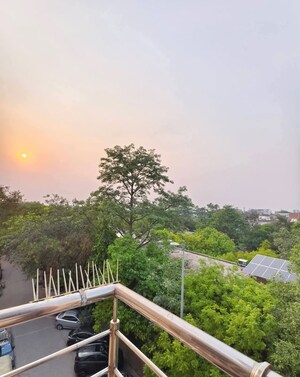 1 BHK Builder Floor For Rent in Saket
