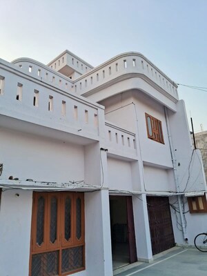 6+ BHK Villa For Sale in Jankipuram