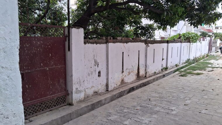 Balcony, jankipuram 6+ Bedroom 8000 Sq.Ft. Villa In Jankipuram Lucknow 10512775