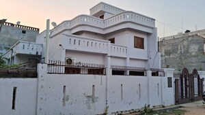 6+ BHK Villa – Exterior View View at Jankipuram - for Sale
