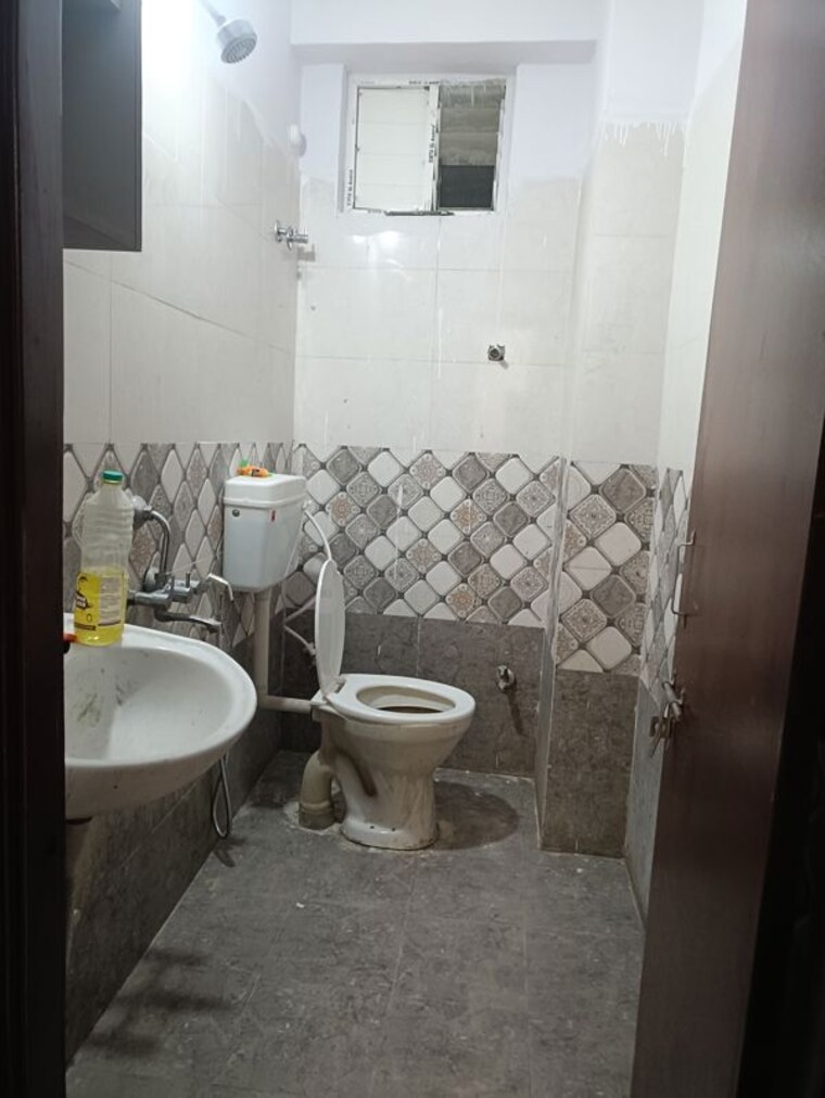 Bathroom, ayyappa-residency 2 Bedroom 1200 Sq.Ft. Apartment In Miyapur Hyderabad 10512793