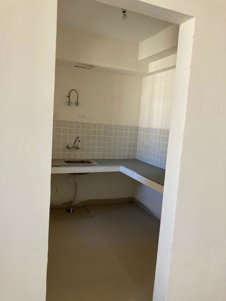 Bathroom, kosmos-heights 2 Bedroom 940 Sq.Ft. Apartment In Sector 134 Noida 10512820
