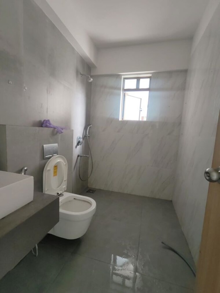 Bathroom, raj-infinia 2 Bedroom 758 Sq.Ft. Apartment In Malad West Mumbai 10512824