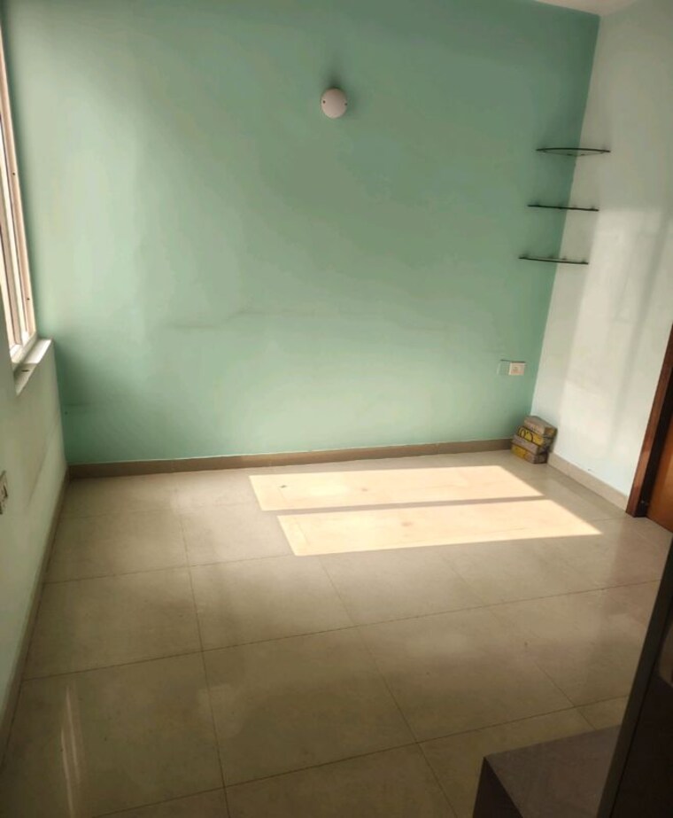 Room, shree-vardhman-green-court 2 Bedroom 700 Sq.Ft. Apartment In Sector 90 Gurgaon 10512809