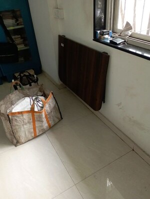 Room in 1 BHK Apartment at Sadashiv Peth – for Sale