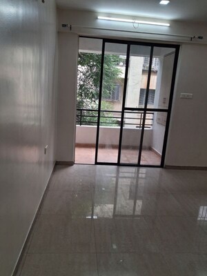 Room in 2 BHK Apartment at Goel Ganga Geet Ganga, Aundh – for Rent