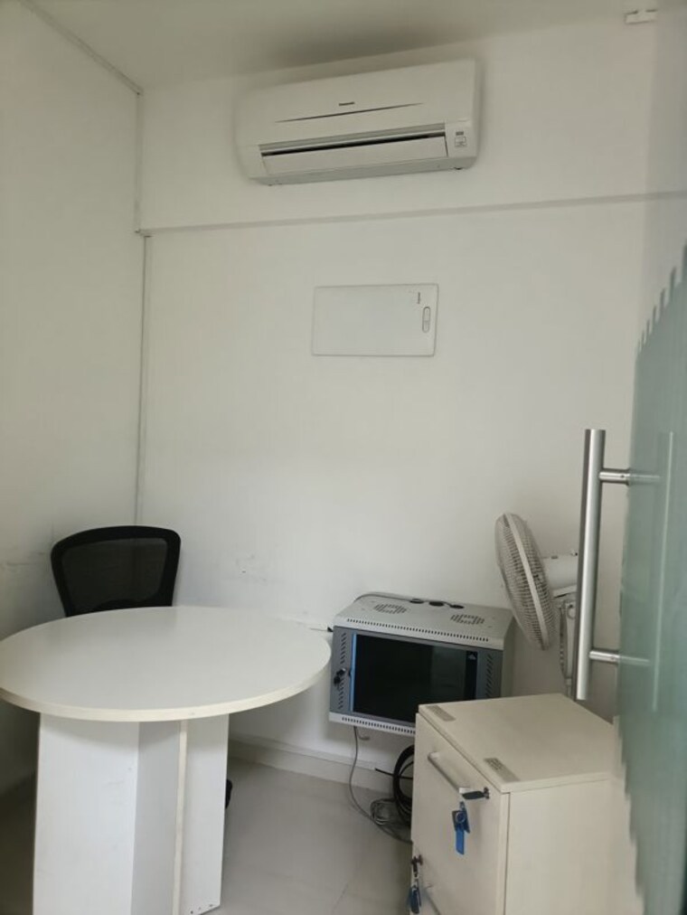 Team Area, gachibowli-county Commercial Office Space 2000 Sq.Ft. In Gachibowli Hyderabad 10512888