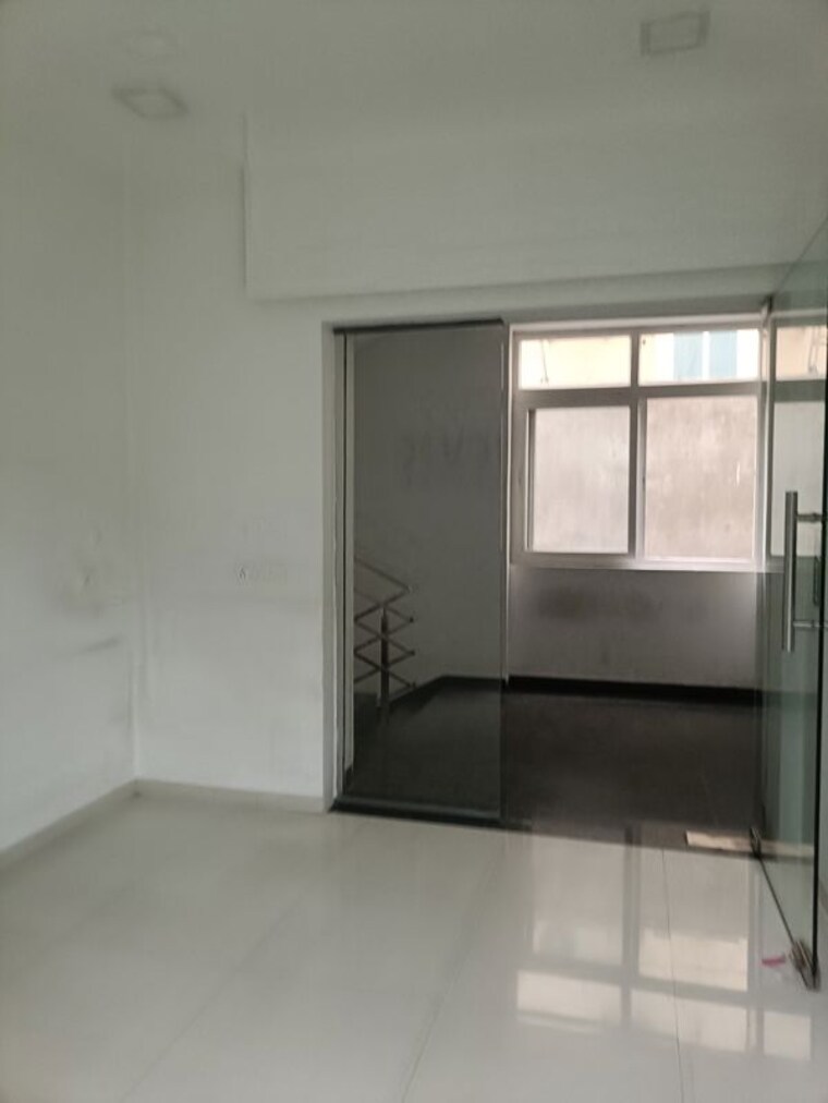 Room, gachibowli-county Commercial Office Space 2000 Sq.Ft. In Gachibowli Hyderabad 10512888