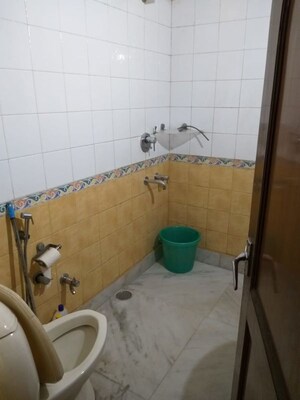Bathroom in 2 BHK Builder Floor at Sector 31 – for Rent
