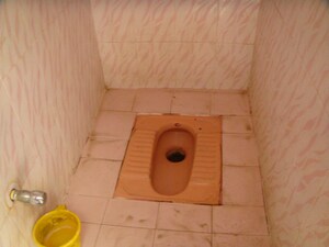 Bathroom in 1 BHK Independent House at Rt Nagar – for Rent
