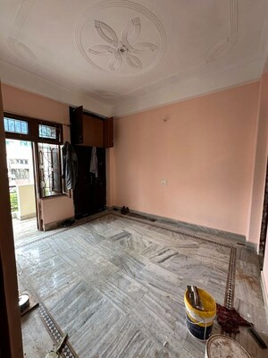 Master Bedroom in 3 BHK Builder Floor at Vivek Vihar Colony – for Rent