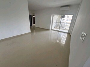 Room in 3 BHK Apartment at Spaze Privy AT4, Sector 84 – for Rent