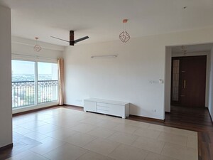 Room in 4 BHK Apartment at Sobha Windsor, Whitefield – for Rent