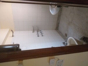 Bathroom in 1 BHK Independent House at Sector 31 – for Rent