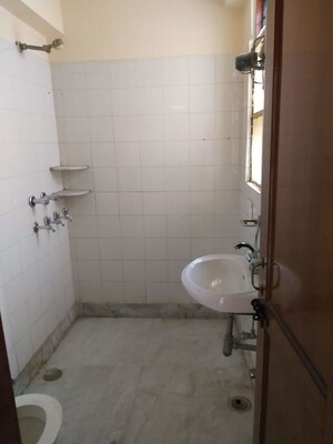 Bathroom in 1 BHK Independent House at Sector 31 – for Rent