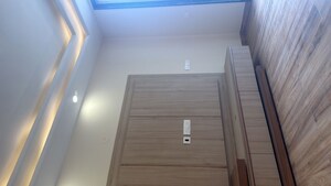 Room in 3.5 BHK Builder Floor at Palam Vihar Residents Association, Palam Vihar – for Sale