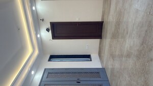 Furnished Amenities in 3.5 BHK Builder Floor at Palam Vihar Residents Association, Palam Vihar – for Sale