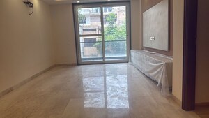 Room in 3.5 BHK Builder Floor at Palam Vihar Residents Association, Palam Vihar – for Sale