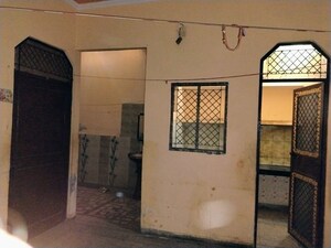 Room in 2 BHK Independent House at Mahindra Enclave – for Rent