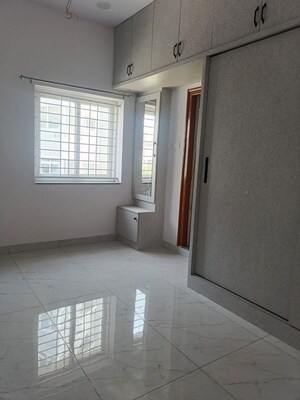 Room in 2 BHK Apartment at Ayyappa Residency, Miyapur – for Rent