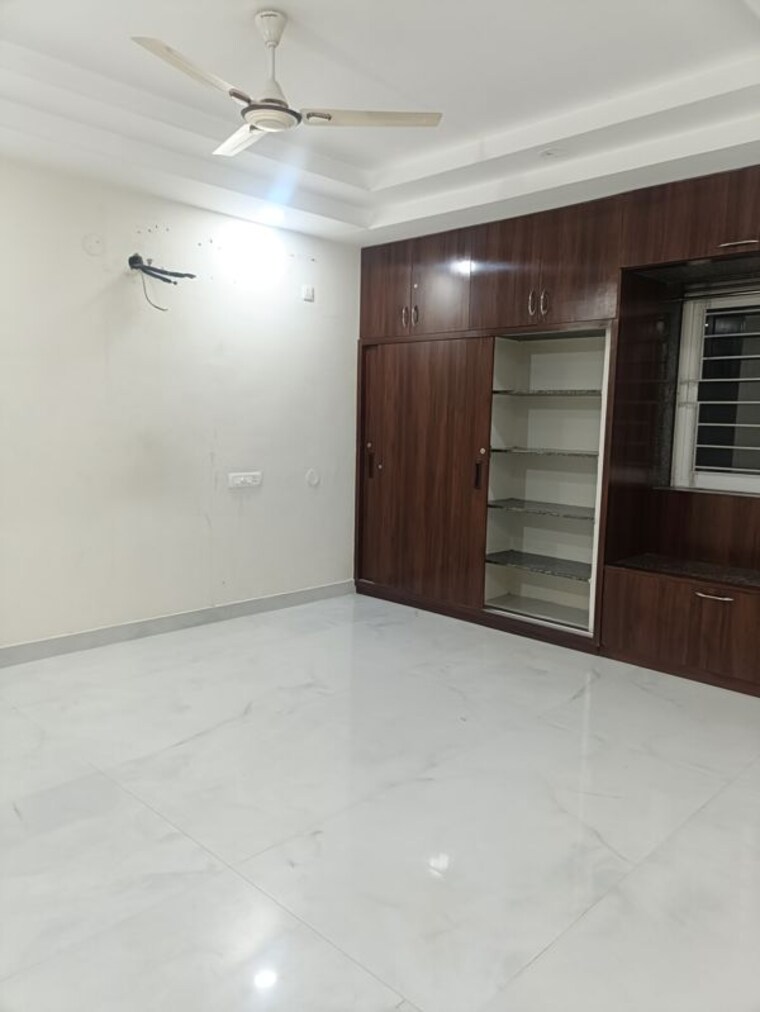 Room, ten-madhapur 3 Bedroom 2000 Sq.Ft. Apartment In Madhapur Hyderabad 10513038
